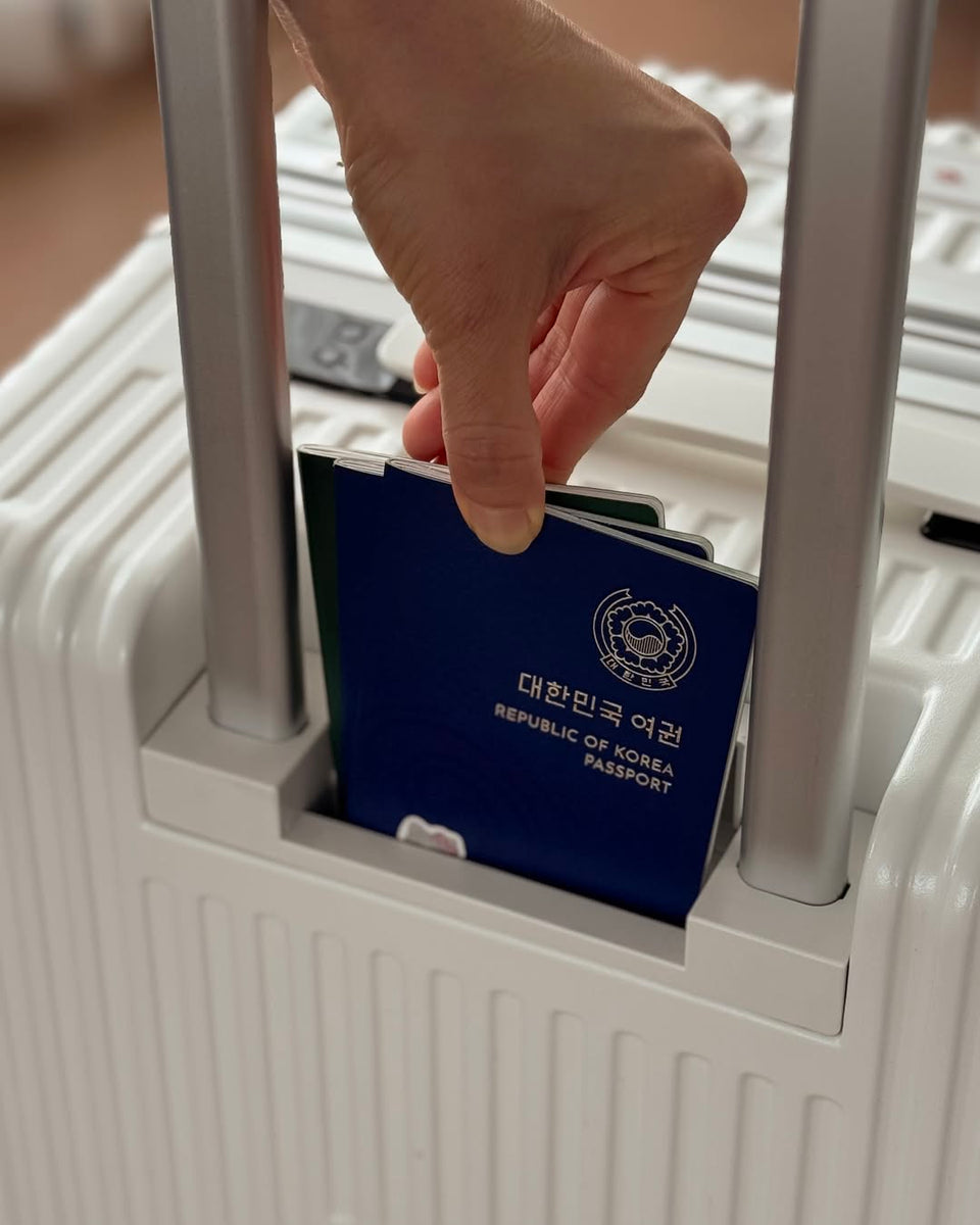 Valise rigide légère – Balance intégrée + compartiment dossiers/PC